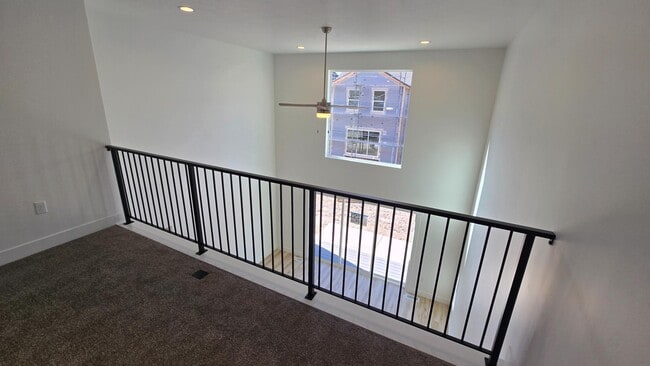 Building Photo - 1005 N 3620 W