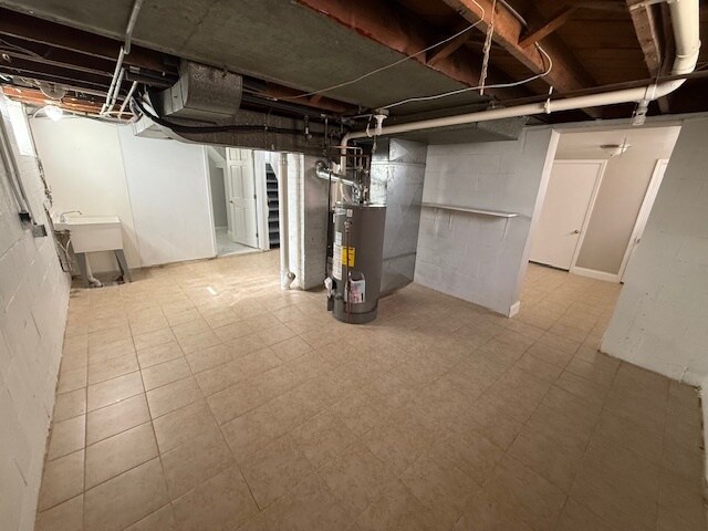 Building Photo - 5533 Beechwood Ave