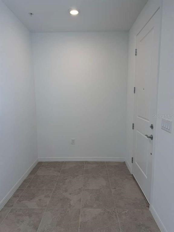 Building Photo - 4617 ORCHARD VIEW Aly