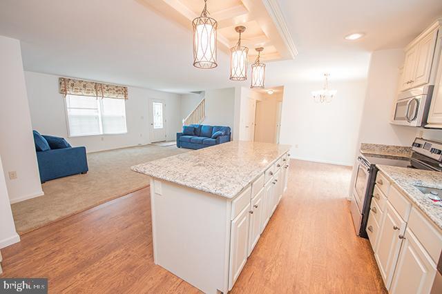 Building Photo - 18 Sabrina Dr