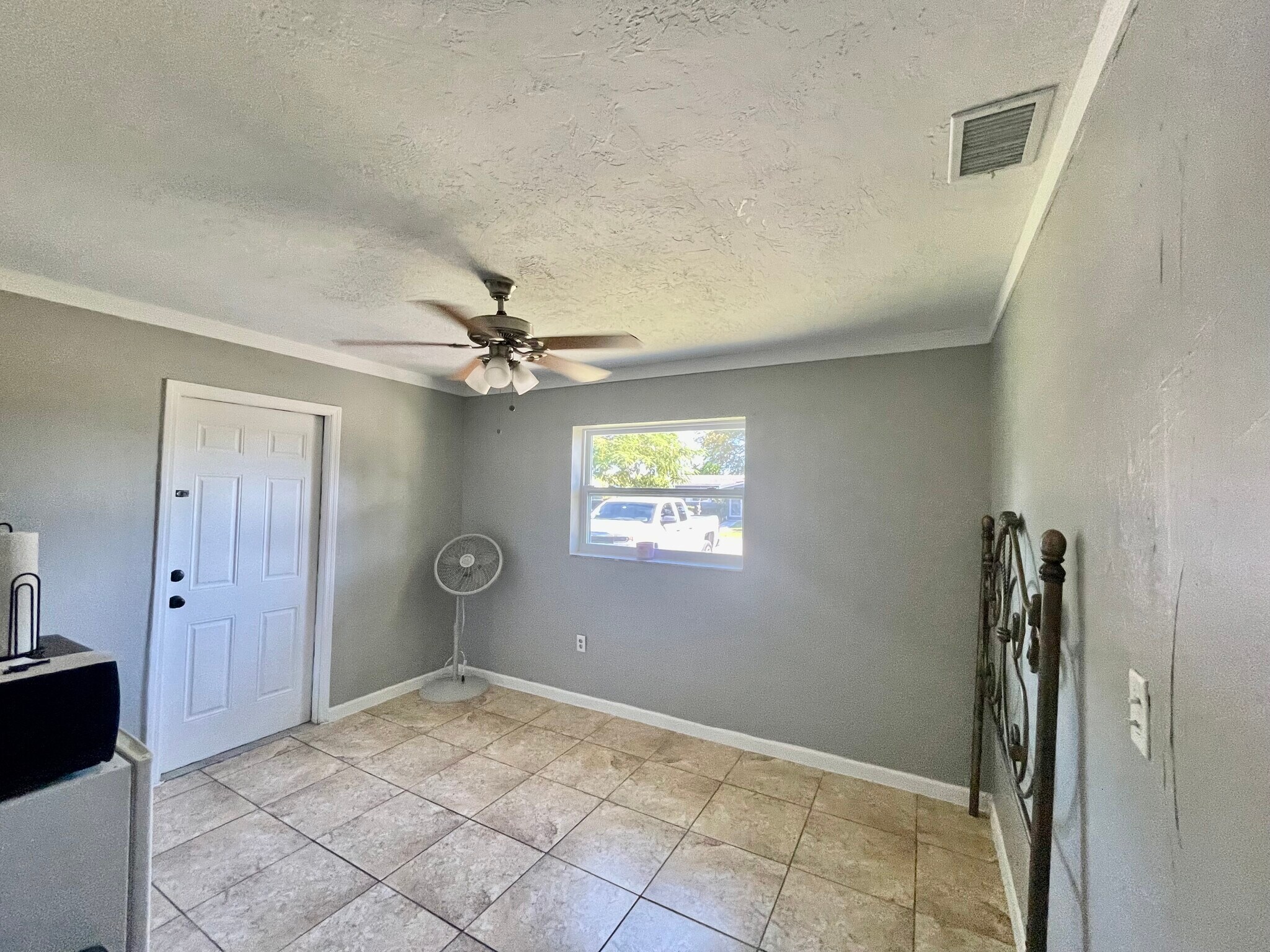 Building Photo - 30008 SW 159th Dr