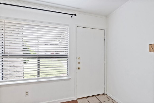 Building Photo - 1900 Dartmouth St