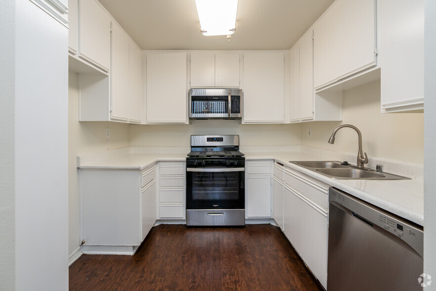 3BR, 2BA - 1,450SF - Kitchen - Maravilla Apartments at CSUN