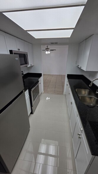 Building Photo - 4357 Aqua Vista Dr