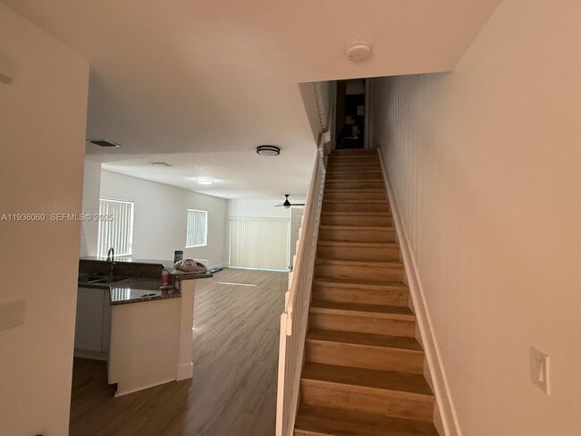 Building Photo - 8301 Santa Monica Terrace