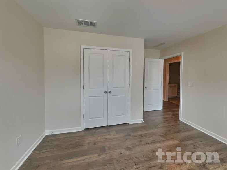 Building Photo - 196 Chapelcrest Ln