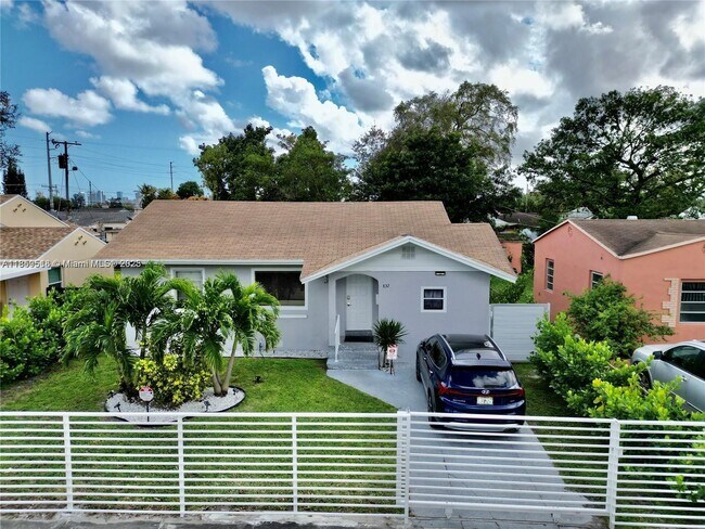 Primary Photo - 832 NW 76th St