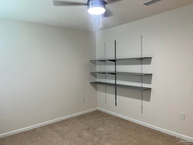 Building Photo - 5862 Blackhorse Cir