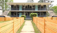 Building Photo - Awesome 2BR/1Bathroom Apartment in popular LAKEWOOD near Duke University!
