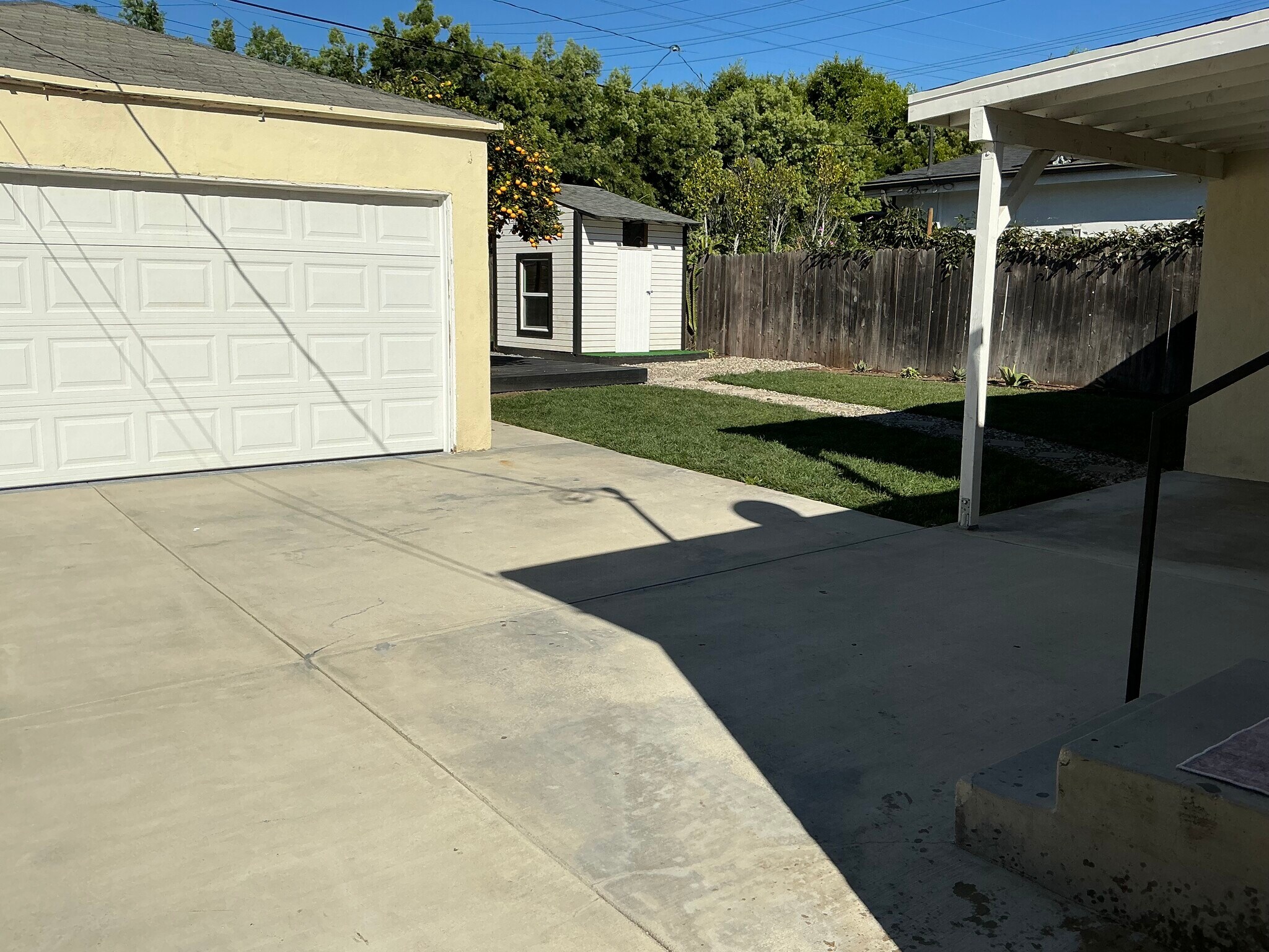 Building Photo - 10713 Esther Ave