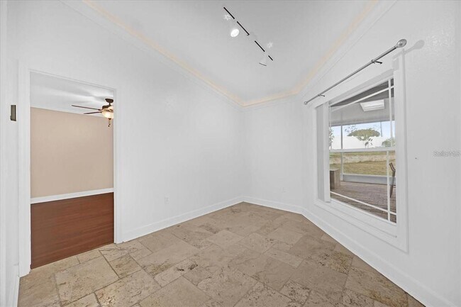 Building Photo - 3499 Summerwood Way