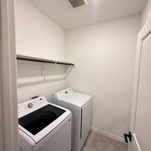 Building Photo - 9943 Hennings St