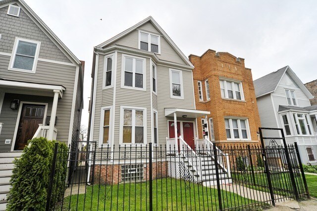 Primary Photo - 1817 W Berwyn Ave