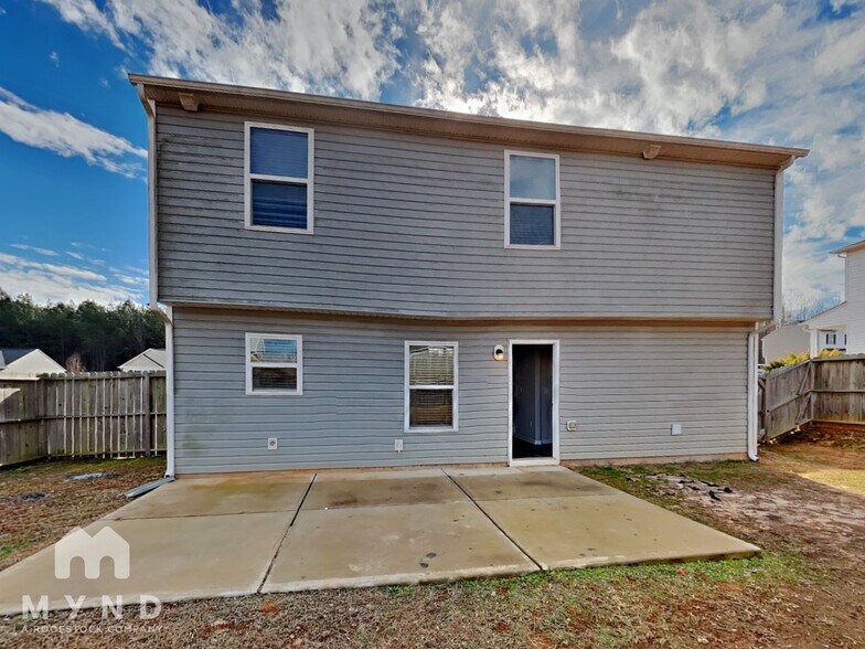 Building Photo - 136 Creekstone Ct