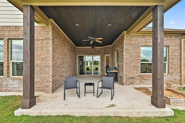 Building Photo - 109 Hedgerow Ln