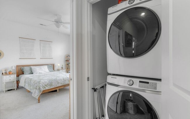 Building Photo - A MUST SEE!! 2-Bedroom Townhome In The Tern! Attached Garage - 400 Yards From Beaches - Dog Frien...