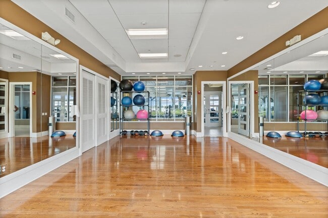 Building Photo - 2/2 in Marina Grande