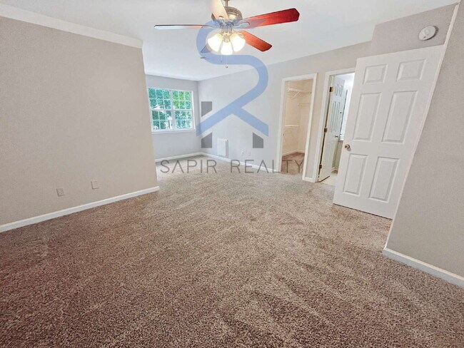 Building Photo - Move in before October 15th and get $100 O...