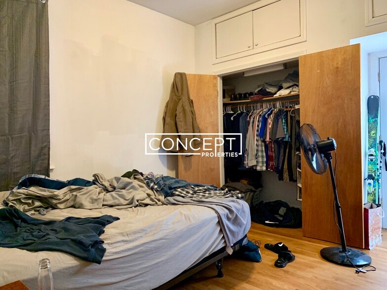 Building Photo - 38 Newton St