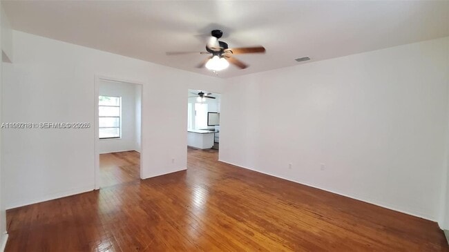 Building Photo - 2322 Wilson St