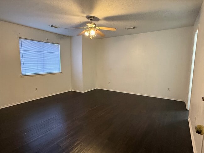 Building Photo - 5406 Bourgeois Rd