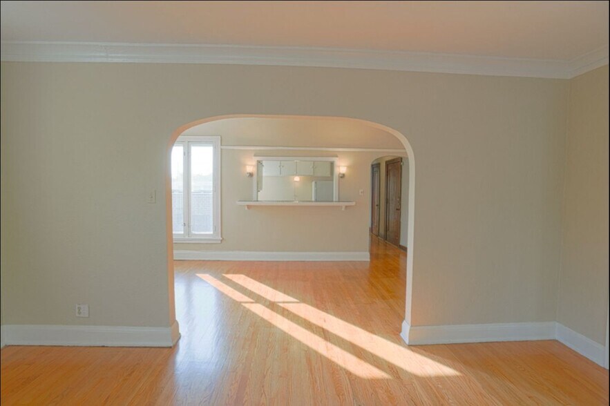 Building Photo - 3817 N Humboldt Ave