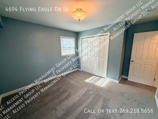 Building Photo - 4694 Flying Eagle Dr SE