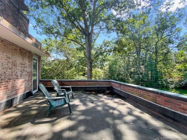 Building Photo - 57 Drum Hill Ln