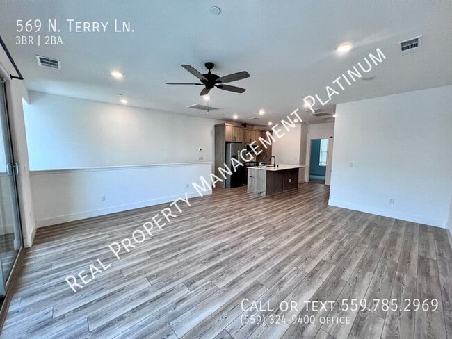 Building Photo - 569 N Terry Ln