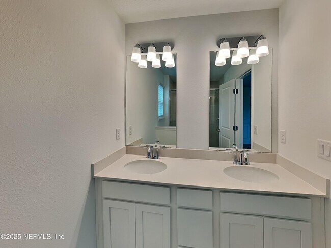 Building Photo - 2137 Windward Cay Ln