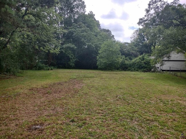 Building Photo - 6422 Gibson Rd