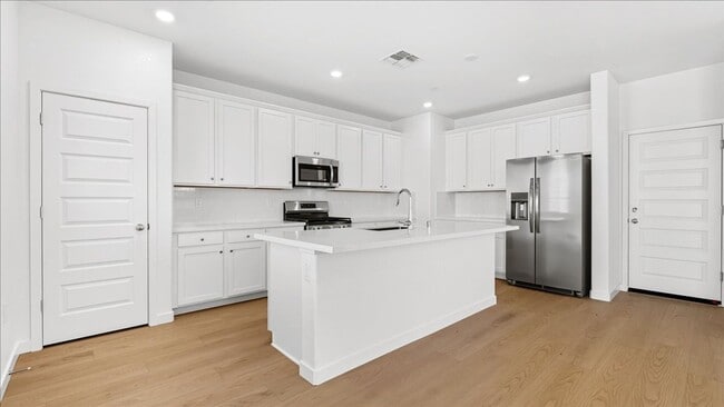 Building Photo - 1045 Lost Creek Ranch Dr