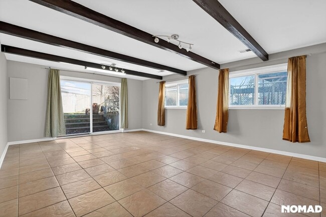 Building Photo - 7151 Hamlin Ave