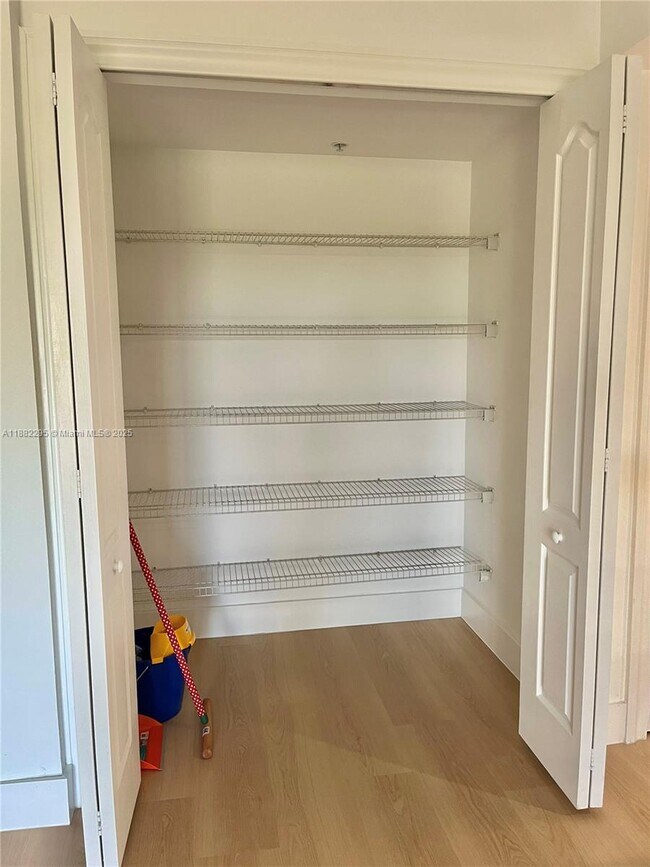 Building Photo - 120 Douglas Rd