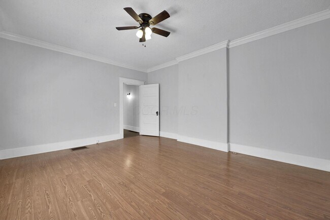 Building Photo - 84 N Monroe Ave