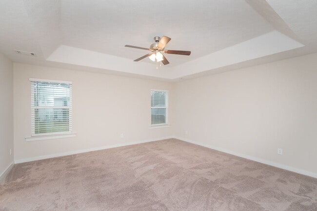 Building Photo - Welcome home to Summerton Village, where beauty, comfort, and value come together effortlessly.