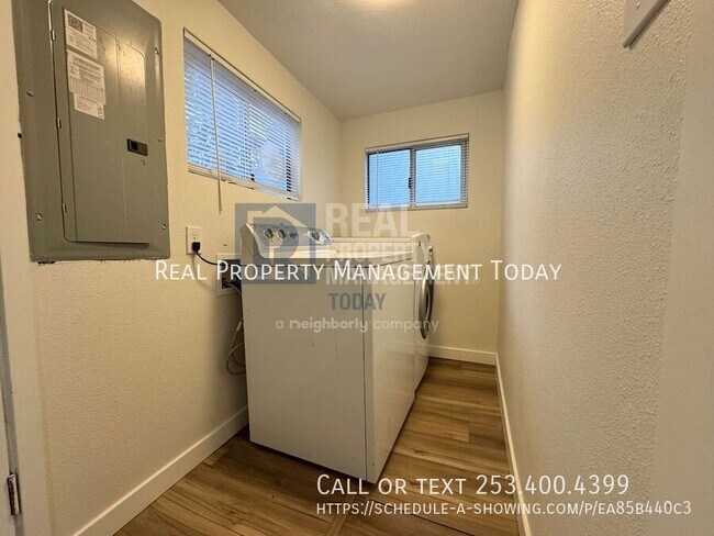 Building Photo - 3316 46th St E