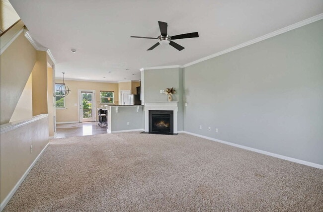 Building Photo - Spacious 3-Bedroom/3.5 Bathroom End-Unit T...