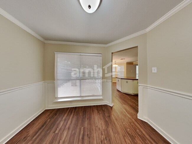 Building Photo - 30826 Trinket Dr