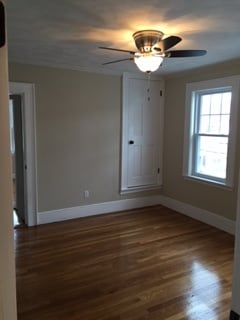 Building Photo - 116-118-118 White St