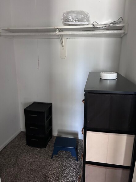 Building Photo - 1205 N Parker St