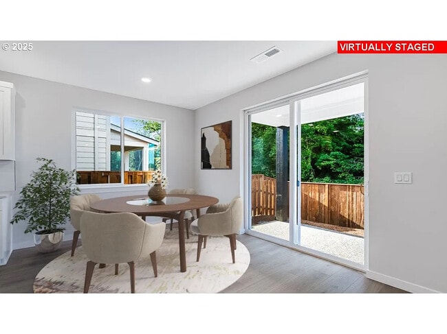 Building Photo - 439 SW 32nd St