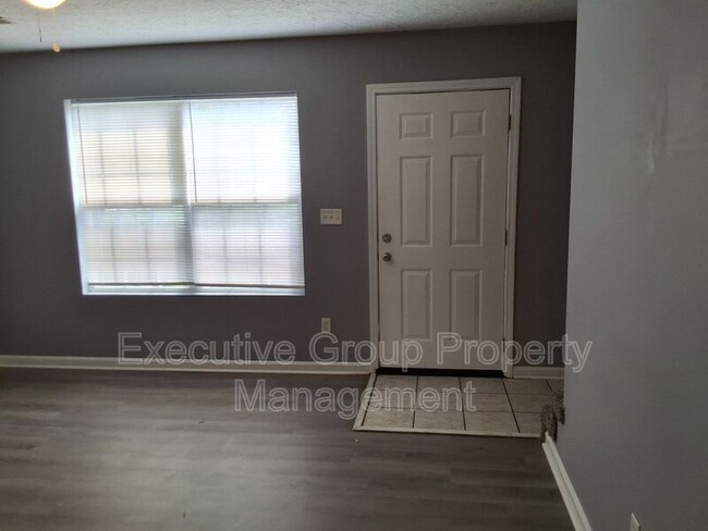 Building Photo - 1107 Northridge Dr