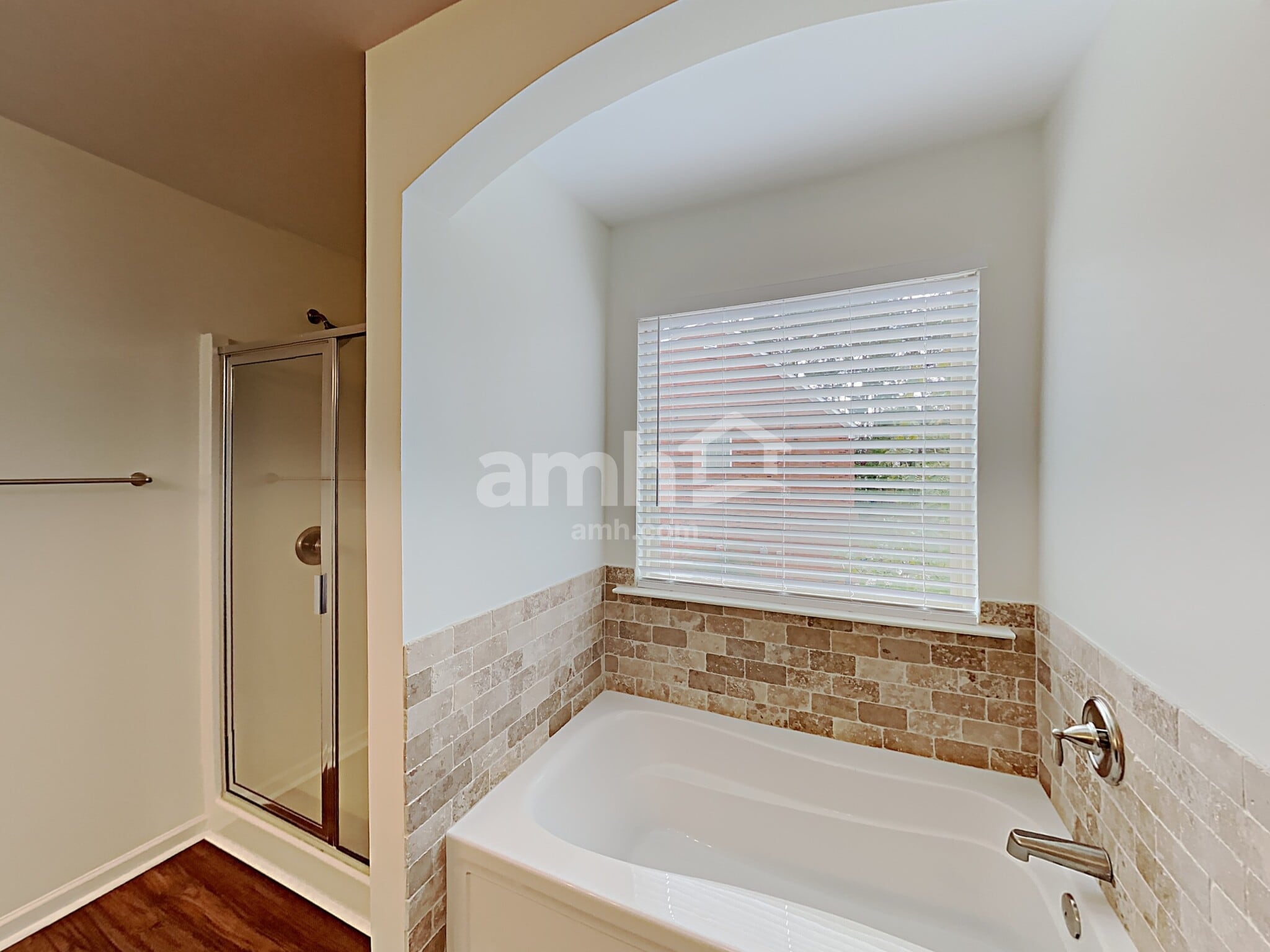 Building Photo - 1195 Creek Crossing Dr