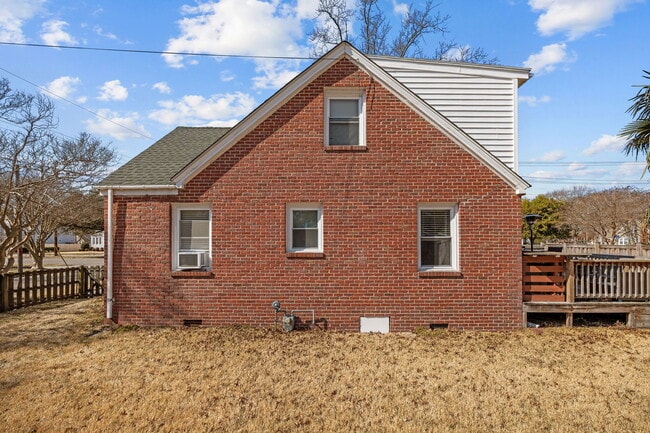 Building Photo - 9120 Granby St