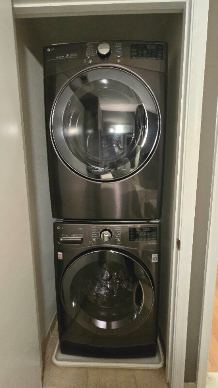 Building Photo - 355 I St SW