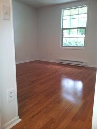 Building Photo - 5299 Dalewood Dr