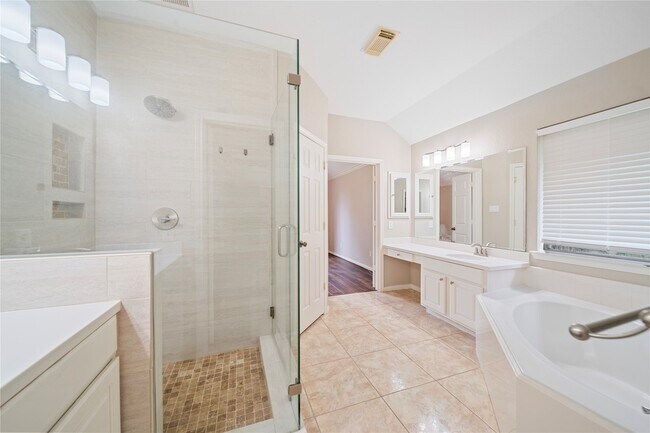 Building Photo - 18502 Eden Trails Ln