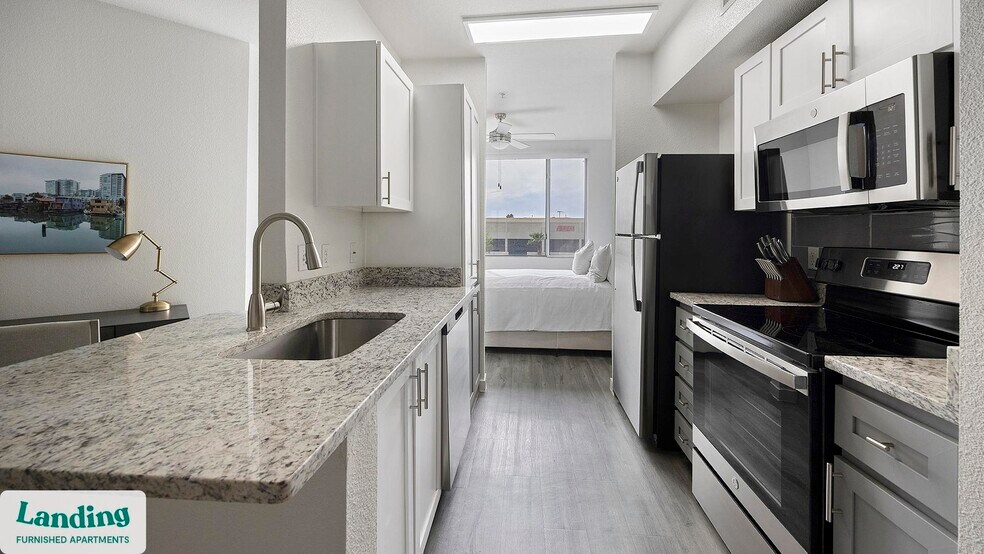 Building Photo - 1811 E Apache Blvd