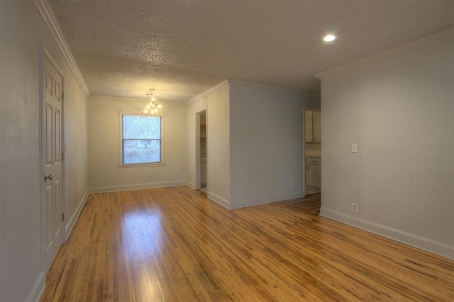 Building Photo - 1331 E 43rd St